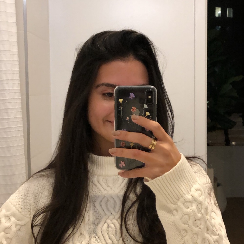 Meet your Posher, Carolina